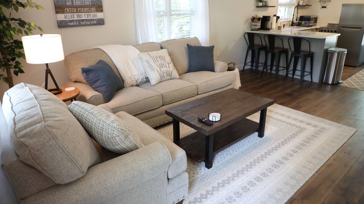 Copake Lake House | COZY LAKE & SKI HOME FOR FAMILY OF 5 - BRING YOUR DOG!