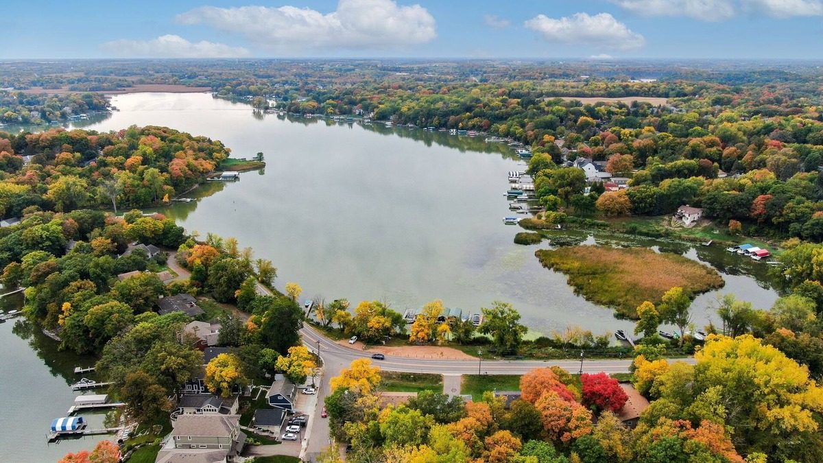 Mound House | Cozy Lake View Home with Beautiful Sunsets