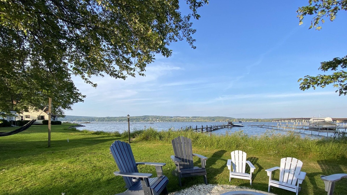 Bemus Point Cabin | Cozy lakefront cabin near Bemus Point, Lake Chautauqua
