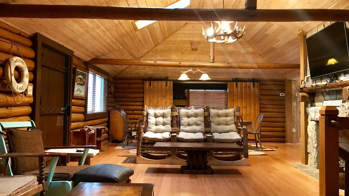 Windham Cabin | Cozy Lakefront Cabin Portland - Windham Area