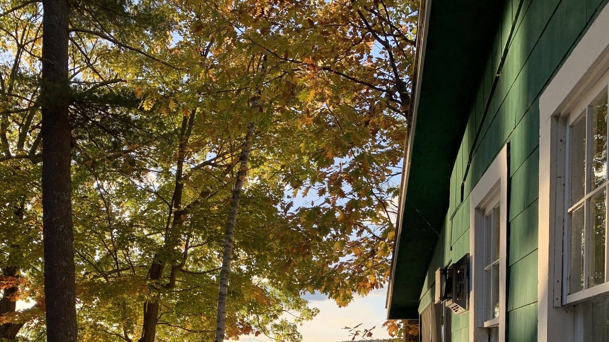 Wells Cabin | Cozy lakefront getaway in the beautiful Green Mountains