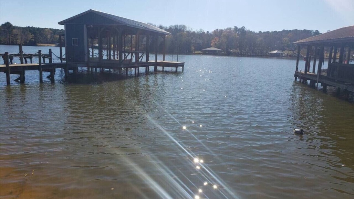 Smith County House | Cozy Lakefront Getaway at Lake Palestine