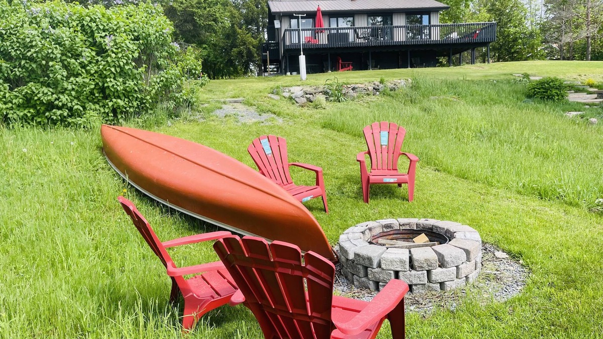 Stone Mills Cottage | Cozy lakeside cottage with breathtaking views & amazing fishing