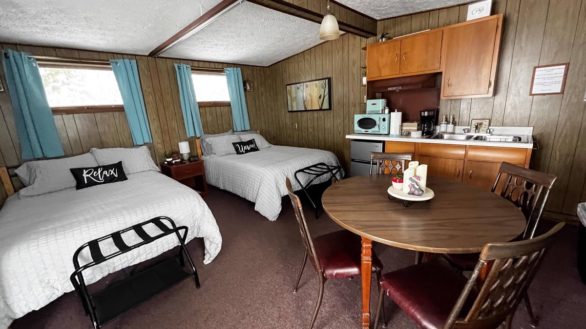 Paradise Apartment | Cozy Lakeside Studio #4 Retreat on Lake Superior - Perfect for ORV!