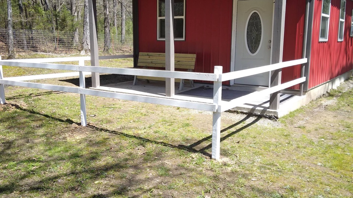 Wilburn Cabin | Cozy little red cabin in hebersprings ar.