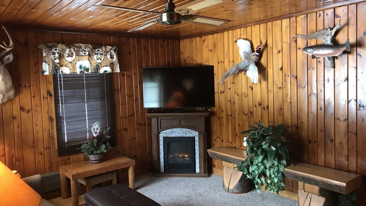 Gould City Cabin | Cozy Little Red Lodge in Michigan’s Upper Peninsula