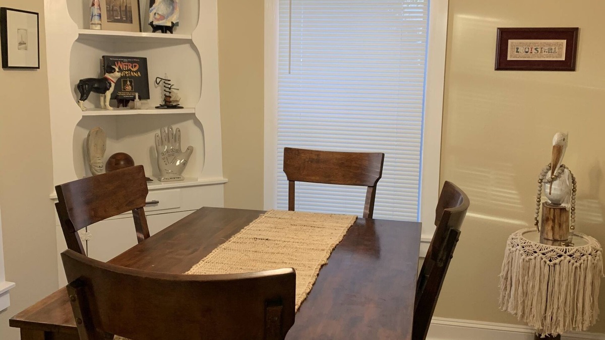 Bossier City Apartment | Cozy Loft Apartment.Safe quiet area. Great for singles or couplen
