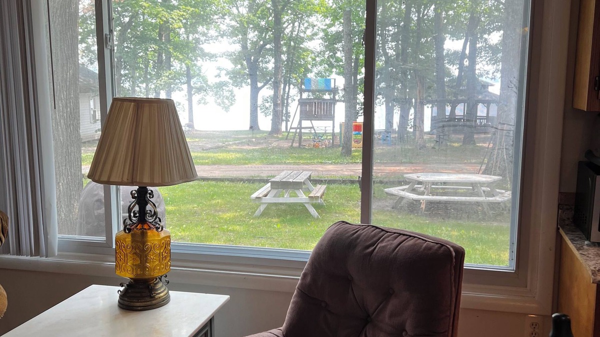 Herron Cabin | Cozy Loft Cottage on Hubbard Lake