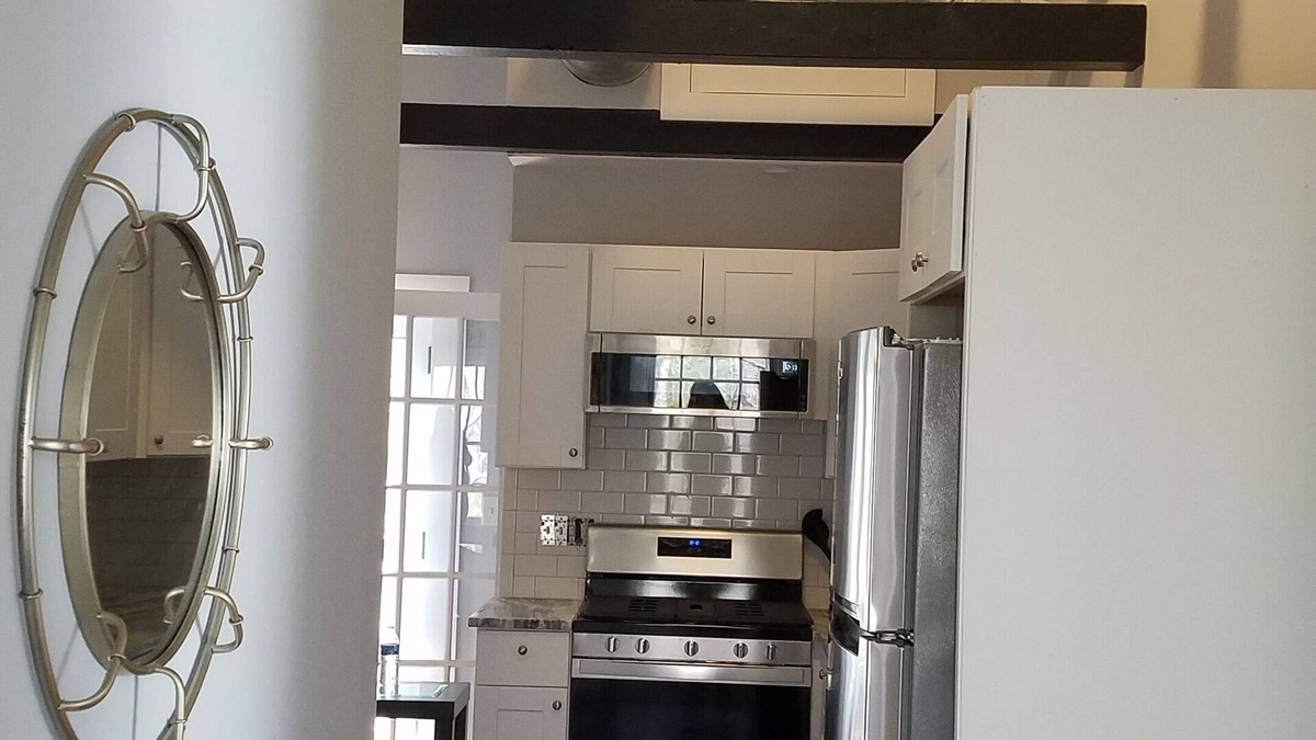 Biddeford House | Cozy Loft for 4, 2 min to beaches, UNE, town, dining, outlets, fishing, hiking.
