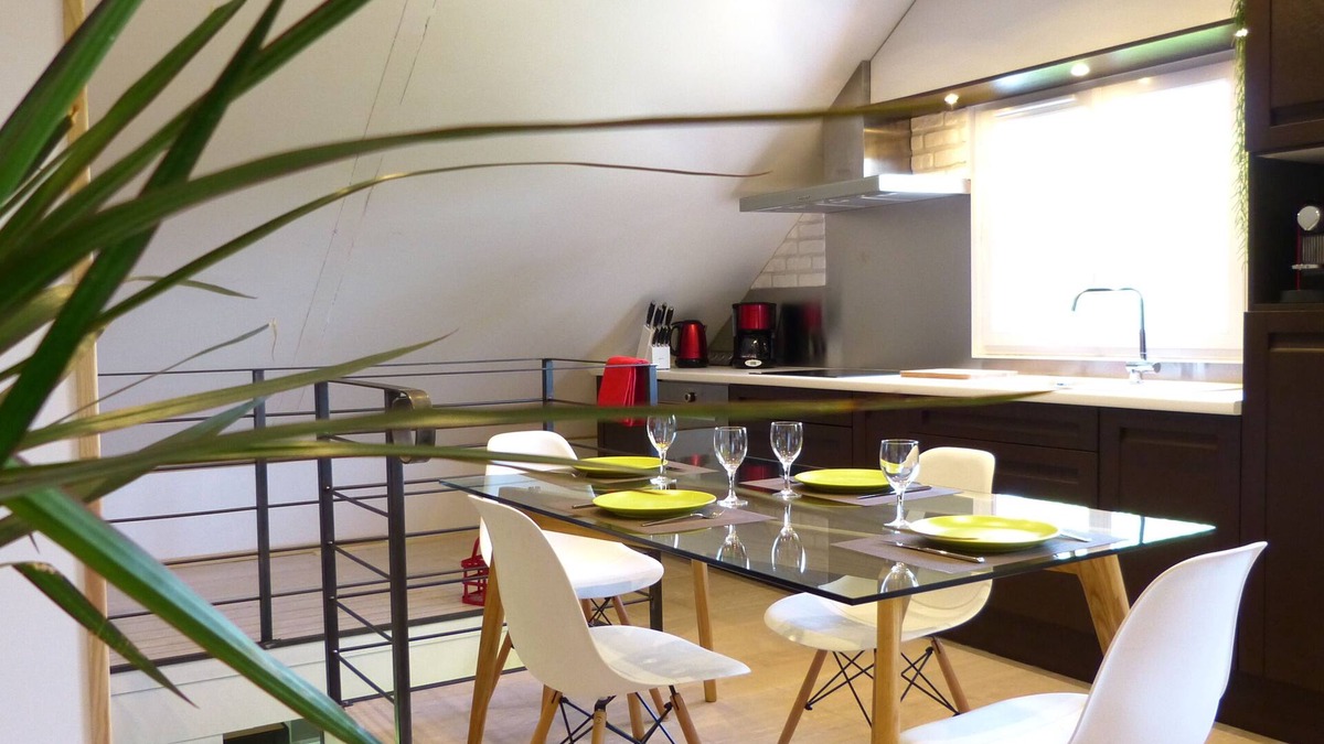 Milly-la-Foret Cottage | Cozy Loft: new, quiet, garden, BBQ, river, pkg . Milly-la-Foret