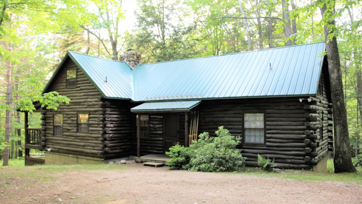 Jackson Cabin | Cozy Log Cabin in Jackson NH