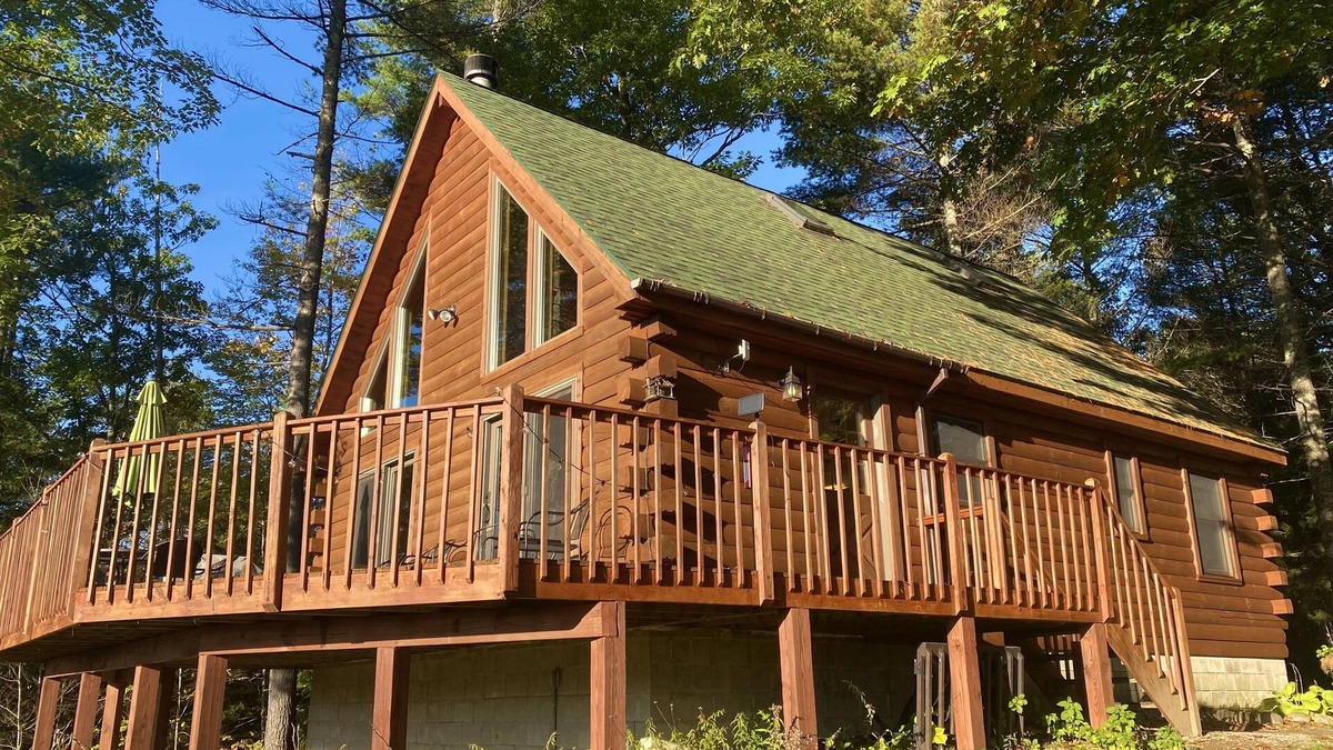 Schroon Lake Cabin | Cozy Log Cabin with Lake Views - Pet Friendly!