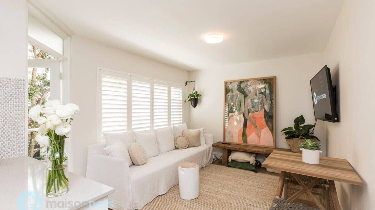 Manly Apartment | Cozy Manly Beachside Apartment