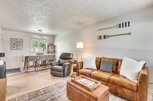 Meyers Lake House | Cozy Meyers Lake Townhome Near Hall of Fame!