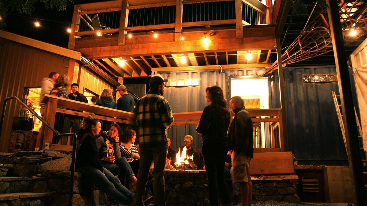 Fairhaven House | Cozy Micro-Brewery Home