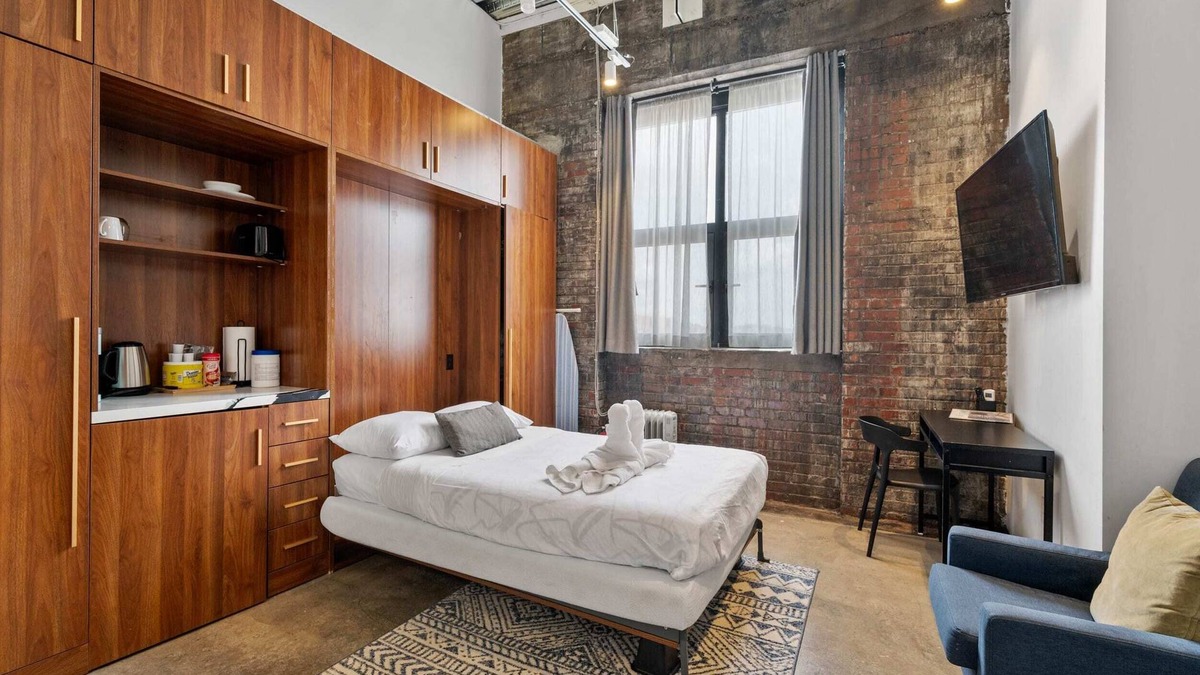 North Oakland Apartment | Cozy! Micro Loft apartment! in N Oakland, sleeps 1