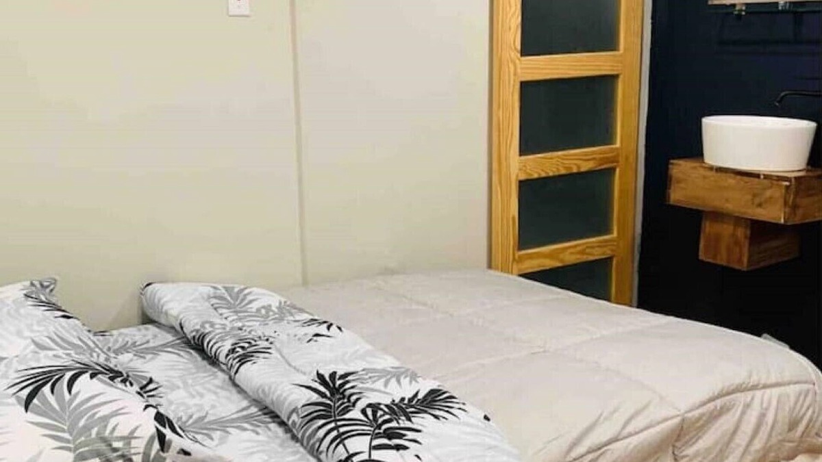 Woodbrook Apartment | Cozy Micro-studio Apartment in Woodbrook