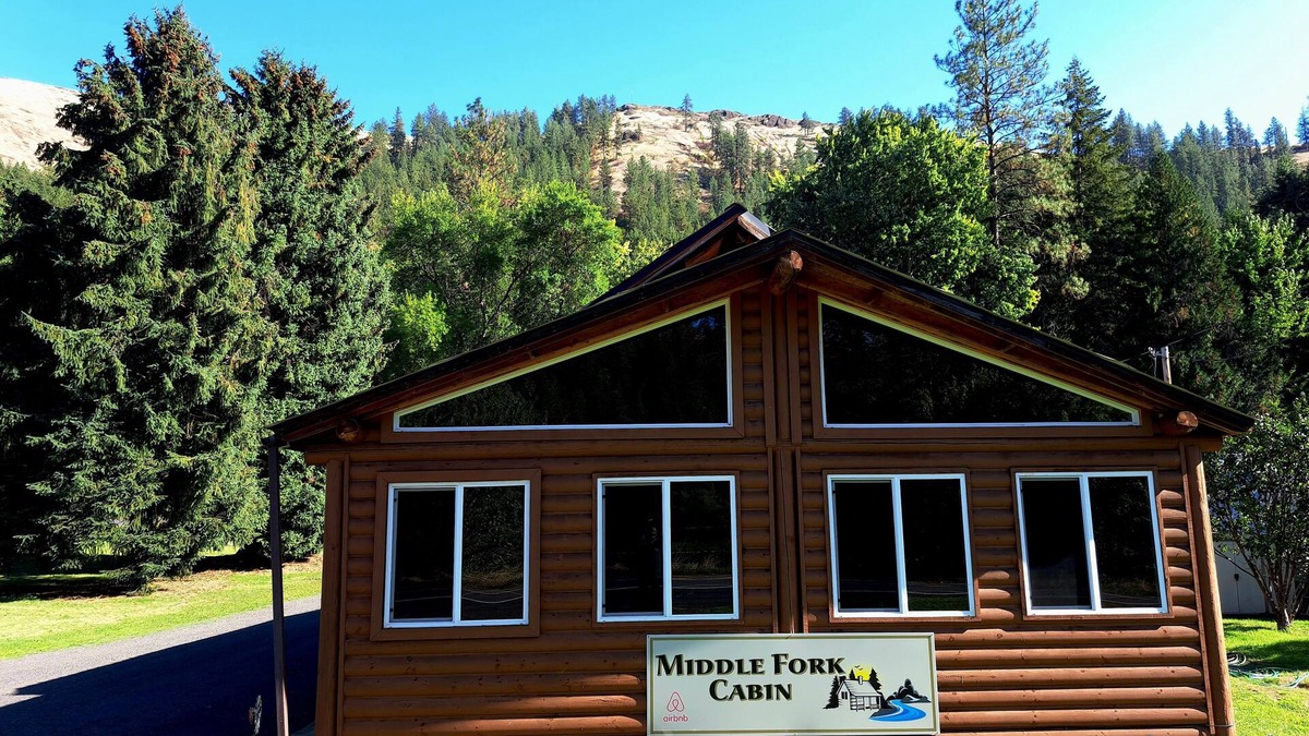 Kamiah Cabin | Cozy Middle Fork Cabin. n Across from Clearwater River