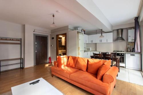 Maltepe Apartment | Cozy Modern 1BR w Patio New Building in Maltepe