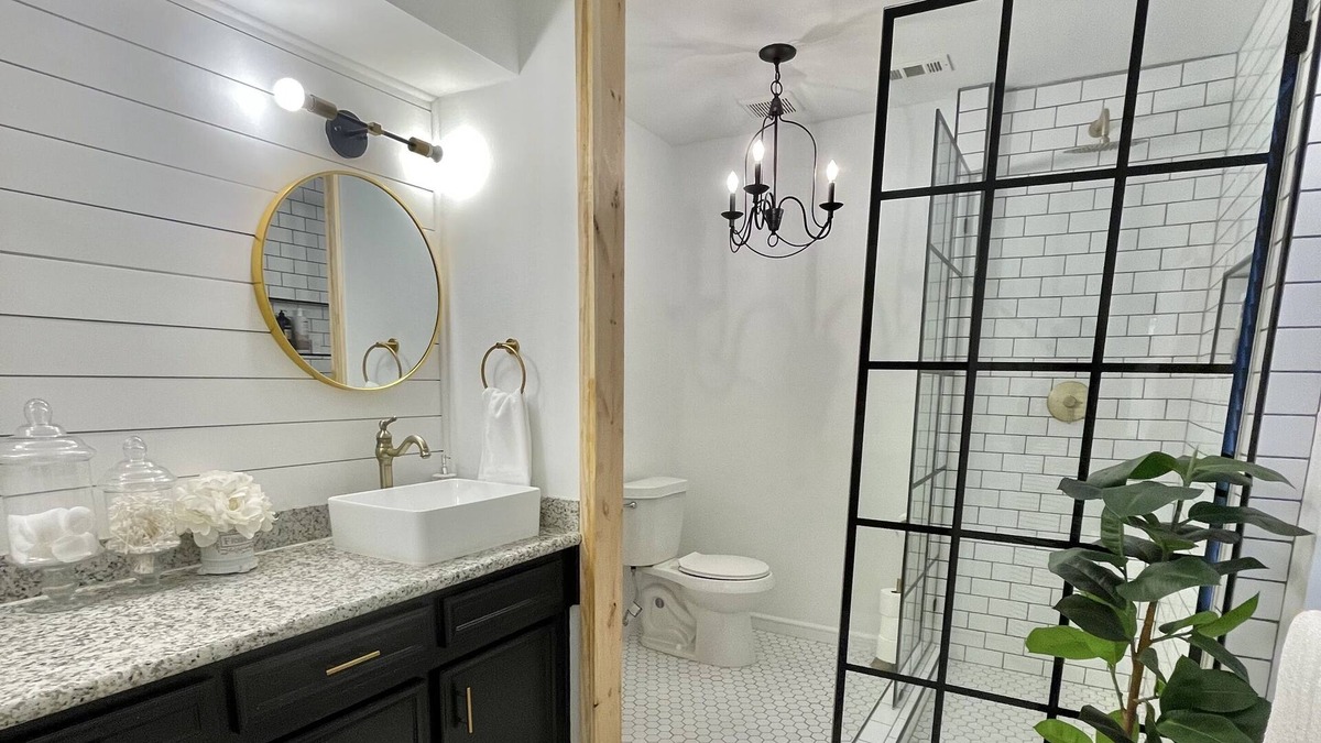 Klein House | Cozy Modern Farmhouse w/Heated Pool and Spa!