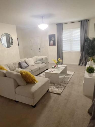 Acton Villa | Cozy Modern Lakeview Home -Pool Table, Lake Access
