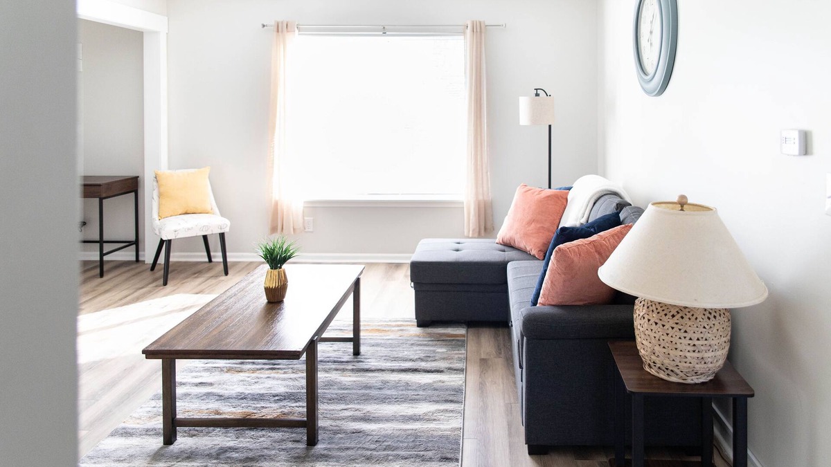 Grand Rapids Apartment | Cozy modern midterm stay/medical discount/fastWiFi