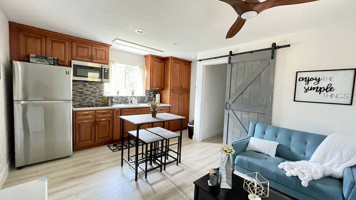 Evergreen Apartment | Cozy Modern Private Unit With Serene Backyard