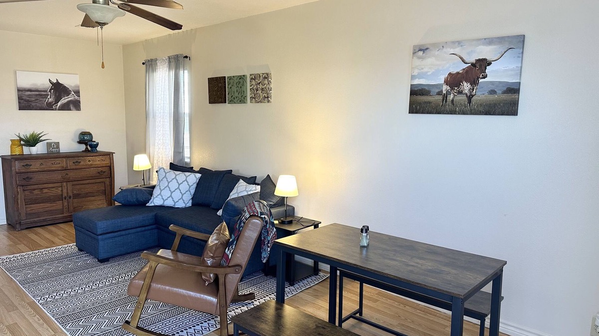 Sayre Apartment | Cozy modern small town apartment pet and child friendly large parking