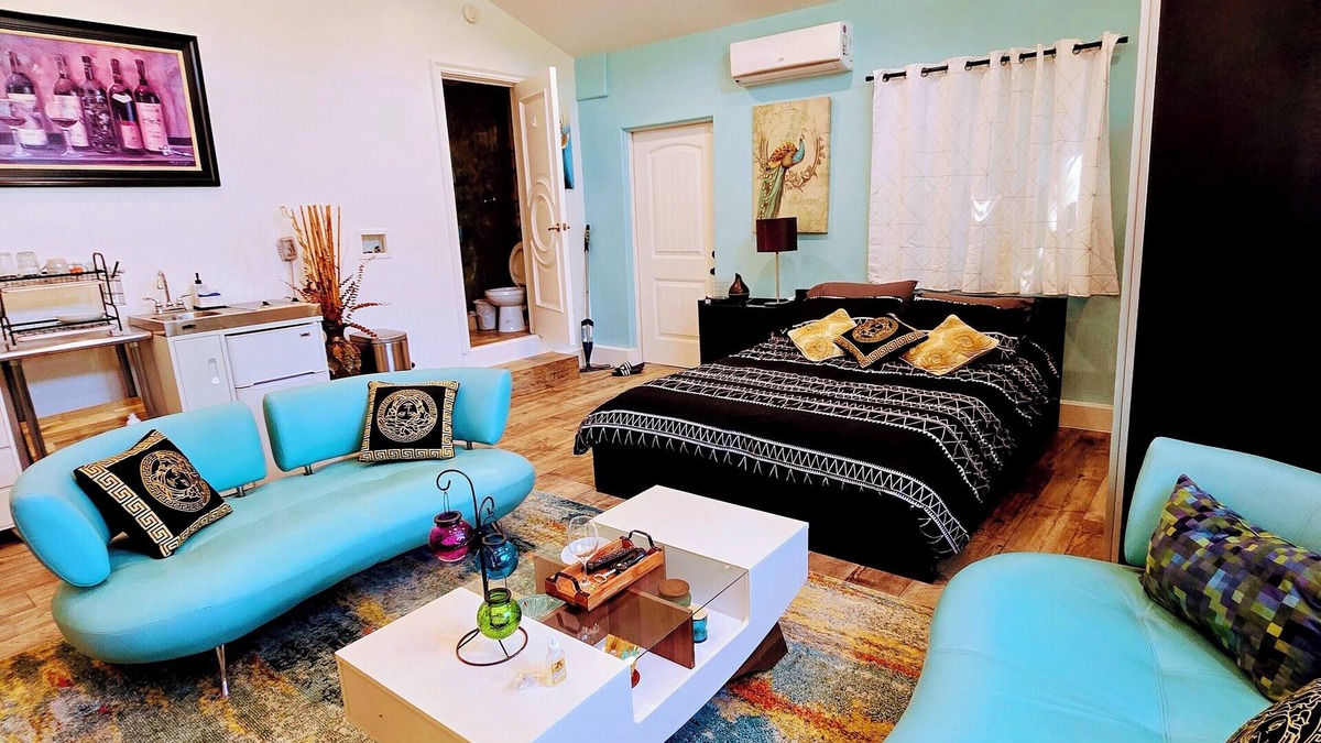 Reseda Apartment | Cozy Modern Space with Pool