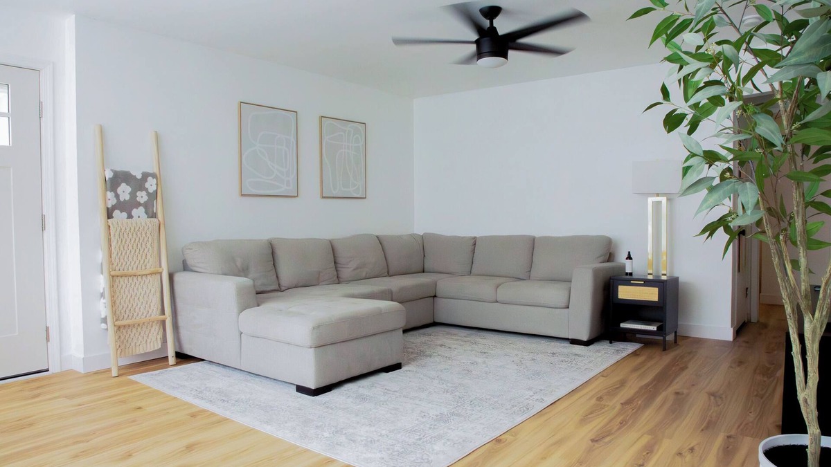 Southeast Springfield House | Cozy Modern Stay in South SGF