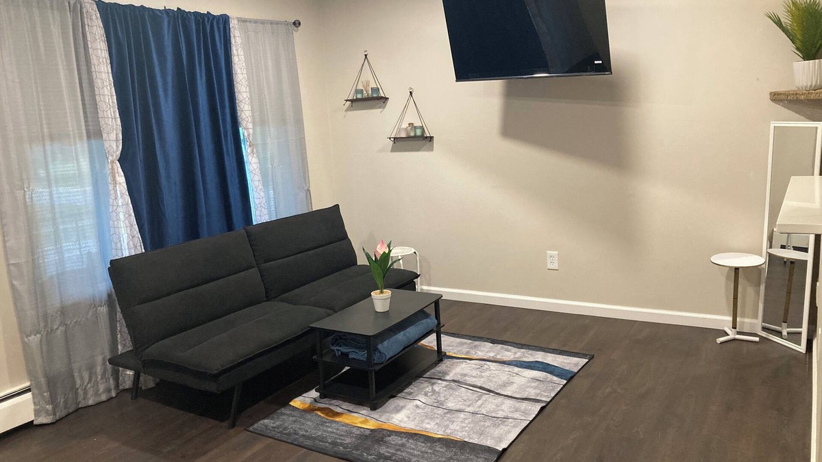 Ferndale Apartment | Cozy Moments of Zen at your getaway home