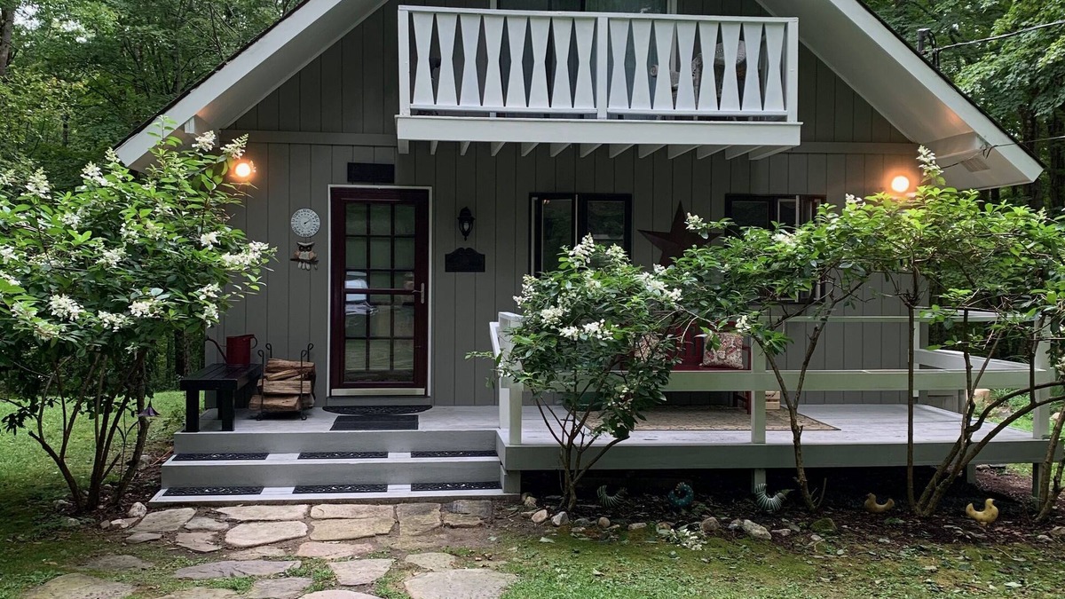 Monterey Ski Chalet | Cozy Monterey Family Chalet, Minutes From Lake & 10 Minutes From Butternut!