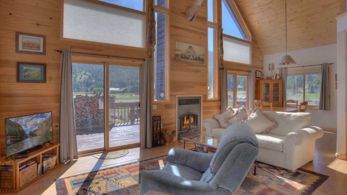 South Fork Cabin | Cozy Mountain Cabin - Outdoor Firepit - Near Wolf Creek Ski Area