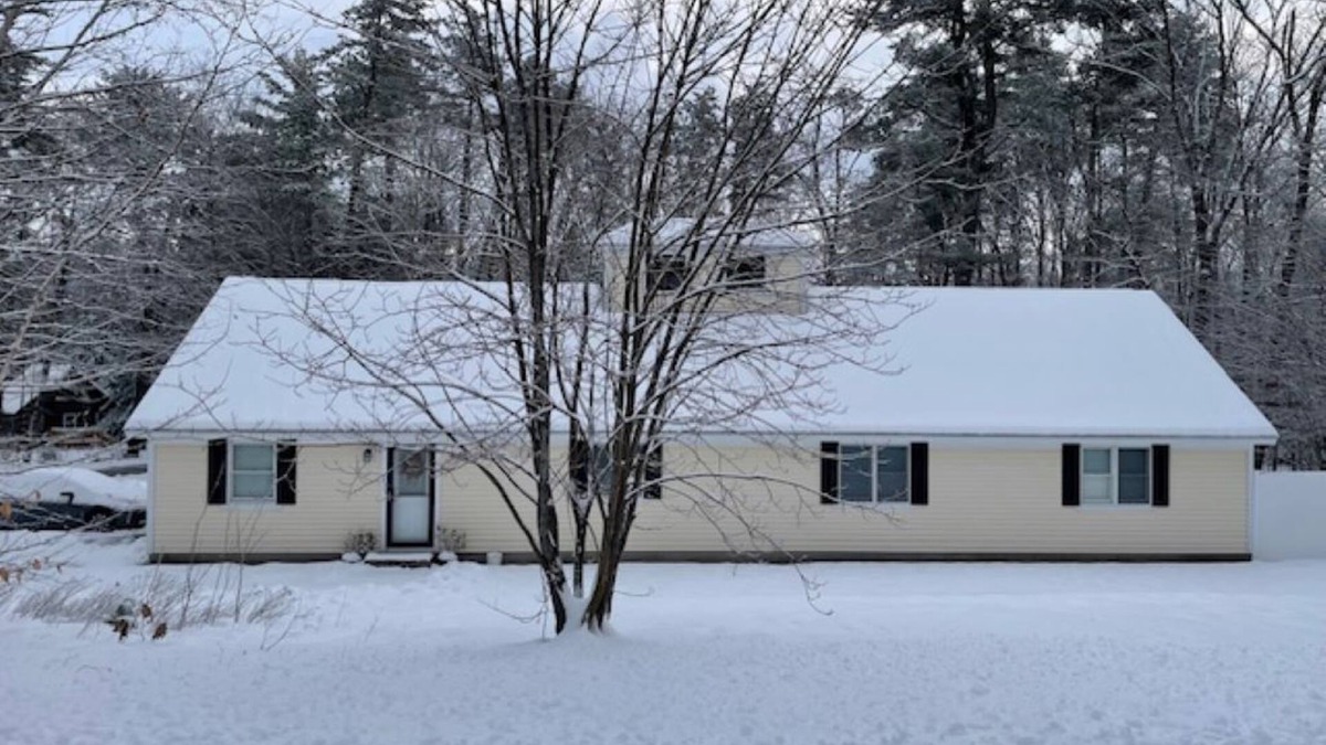 Birch Hill House | Cozy Mountain Getaway - Hot Tub & Game Room