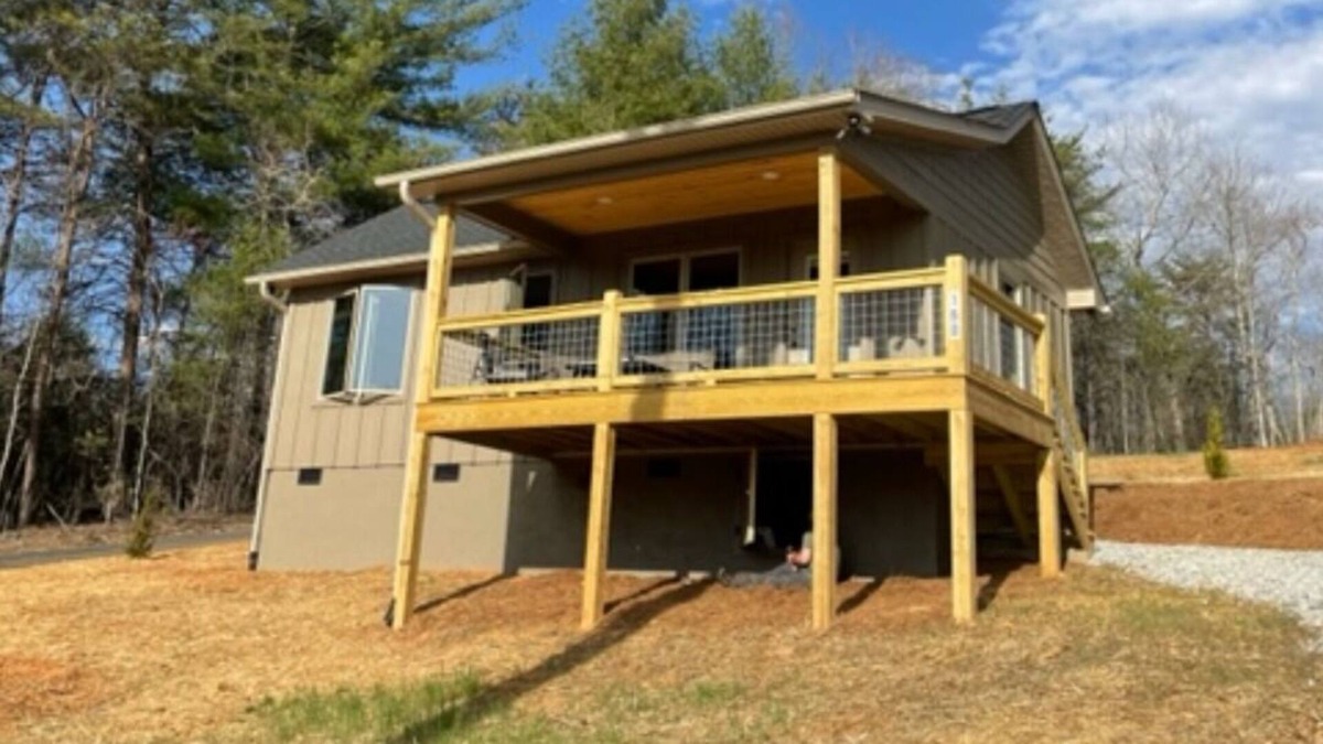Franklin Cottage | Cozy Mountain Home in Franklin