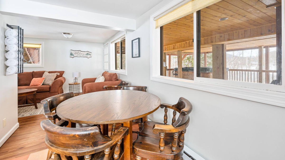 Hunter Ski Chalet | Cozy Mountain Retreat - 3 min to Hunter Mountain Ski Resort