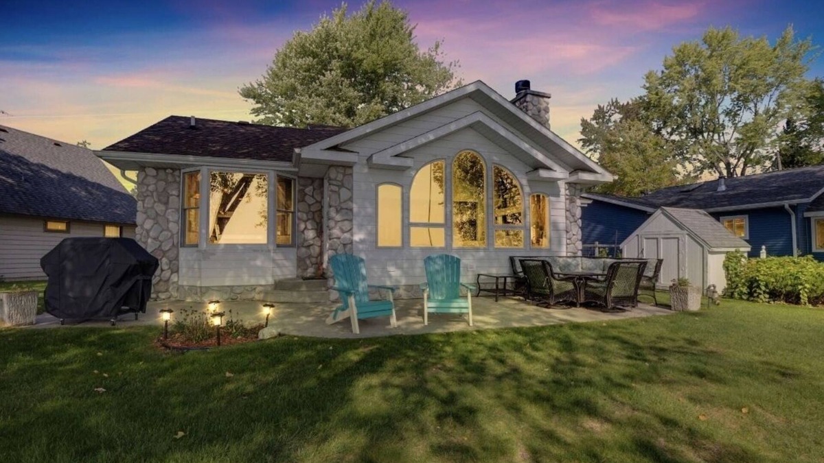 Mullett Lake Cottage | Cozy Mullett Lake Paradise- Lakefront property with Year-Round Recreation!