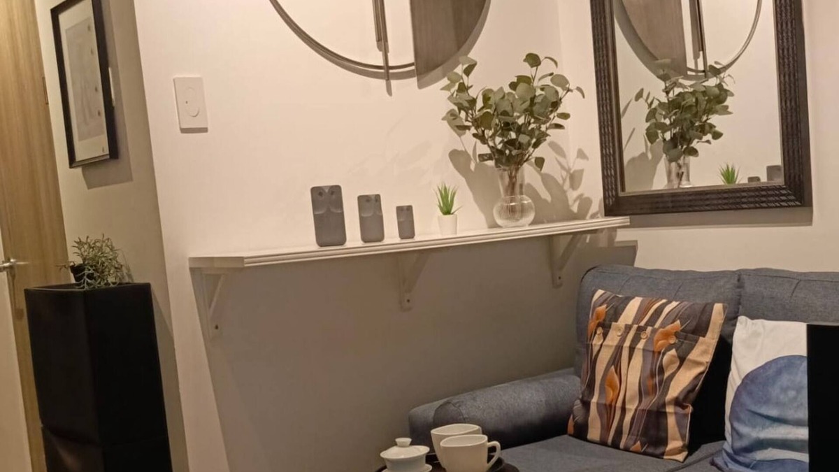 Highway Hills Condo | Cozy New 1BR Condo with Balcony