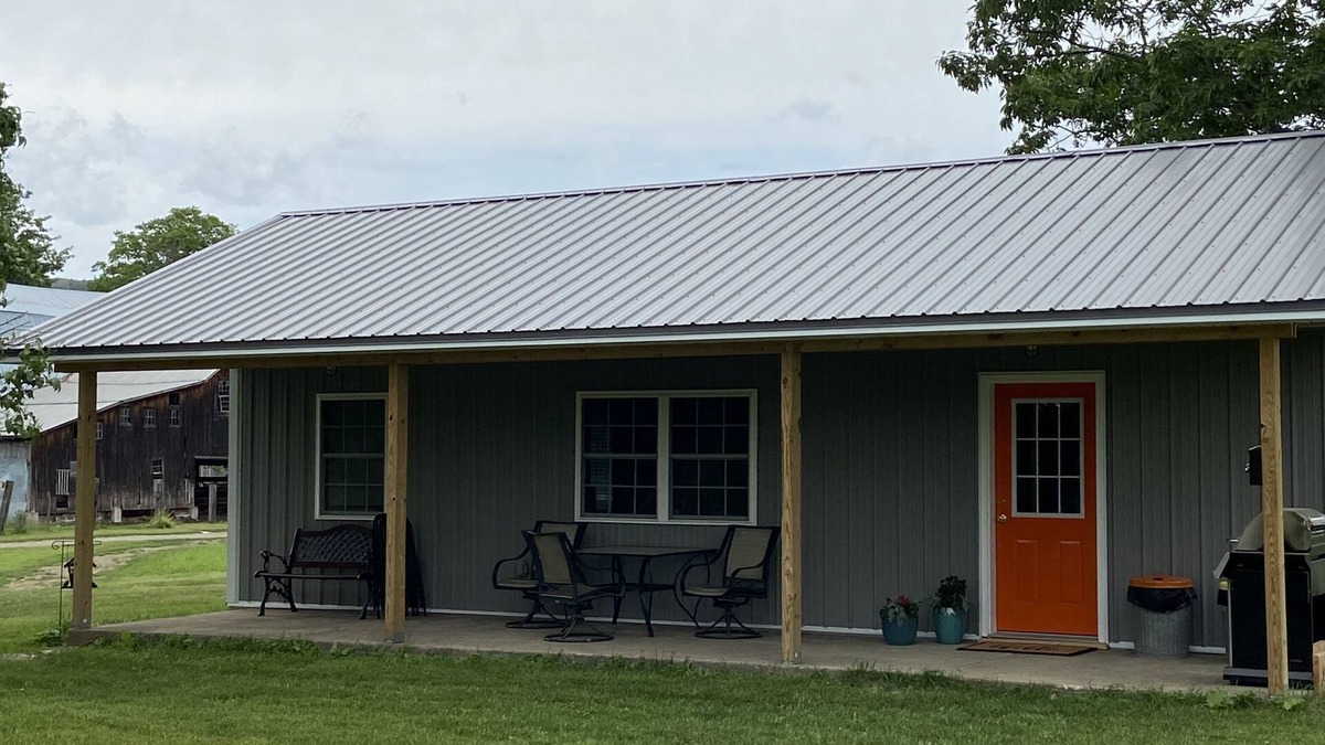 Beaver Dams House | Cozy new cottage sleeps 4 near Watkins Glen Racetrack!