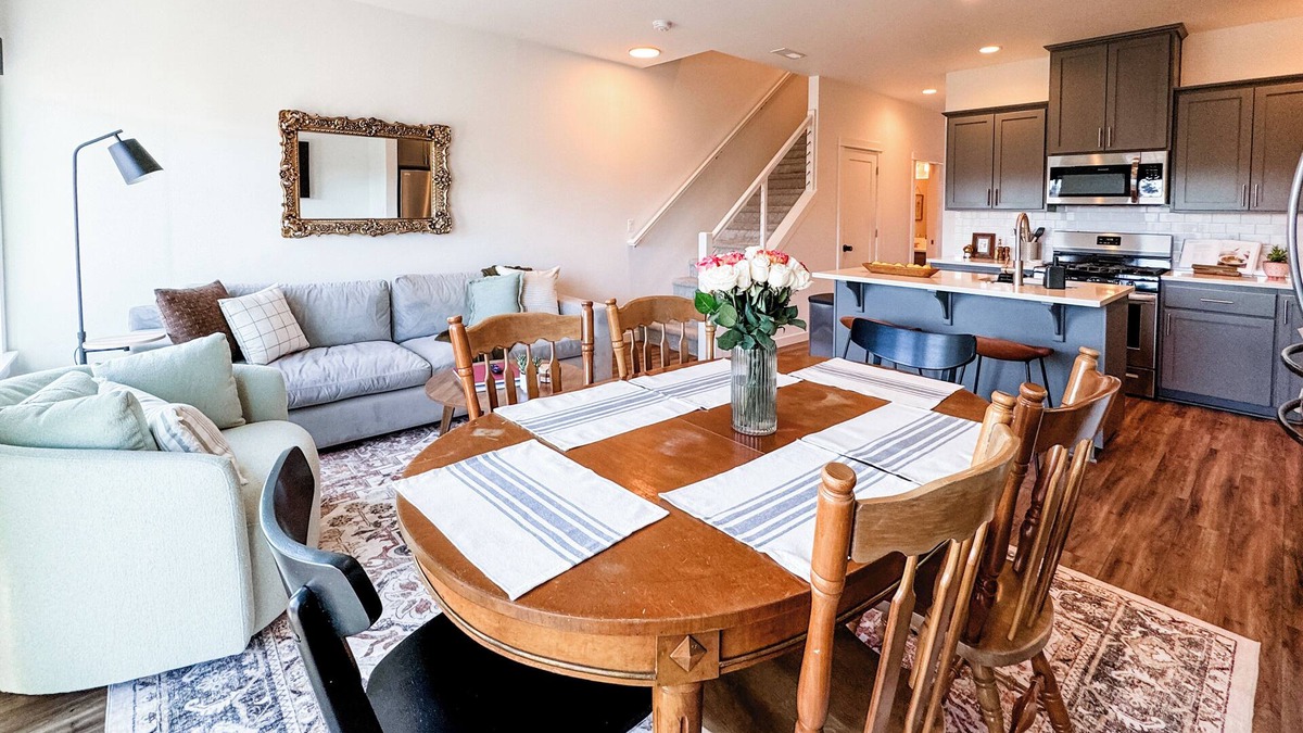 South Gateway House | Cozy New Townhome in South Salem with King Beds, Game Room, Vintage Vibes