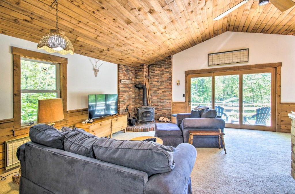 Cranmore Birches House | Cozy North Conway Home Walk to Slopes and Dtwn