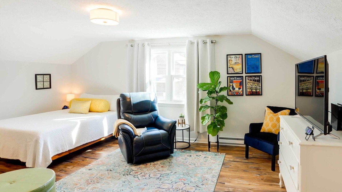 Norwalk Apartment | Cozy Norwalk Apt: Near Cedar Point & Kalahari!