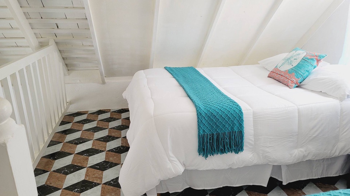 West End Apartment | Cozy Ocean View Studio with Loft & Patio