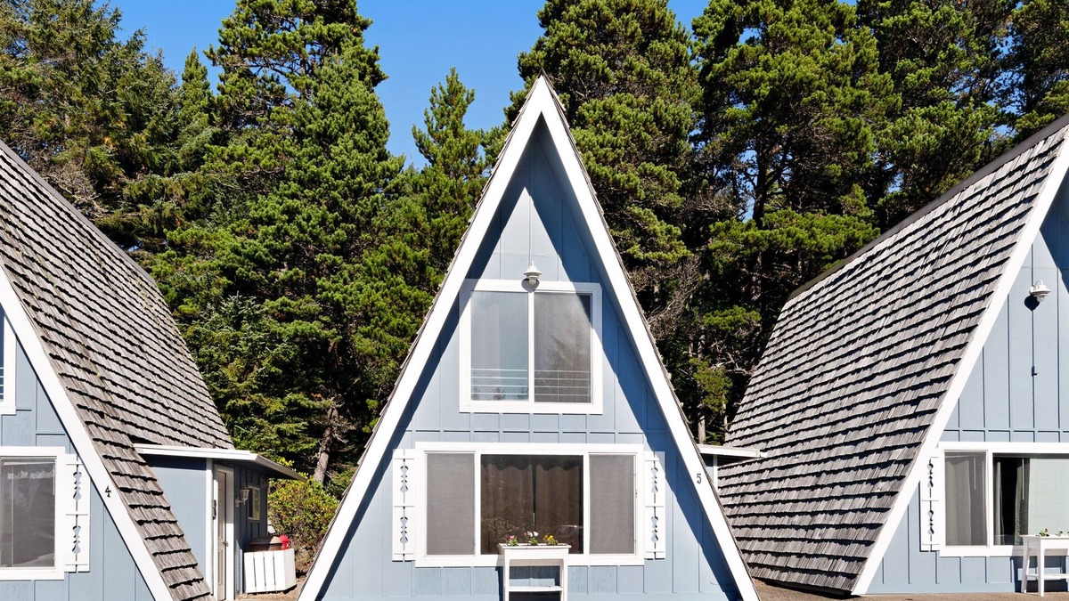 Otter Rock Ski Chalet | Cozy Oceanfront A-Frame Chalet with WiFi & Terrific Views
