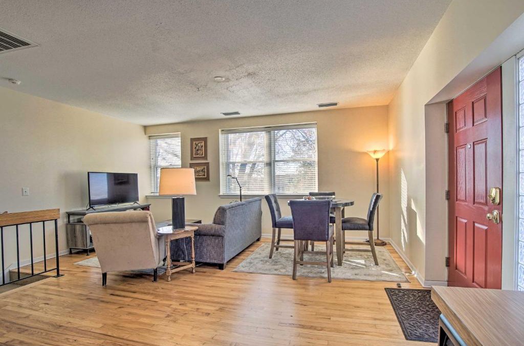 Aksarben - Elmwood Park Apartment | Cozy Omaha Condo - 6 Mi to Henry Doorly Zoo!