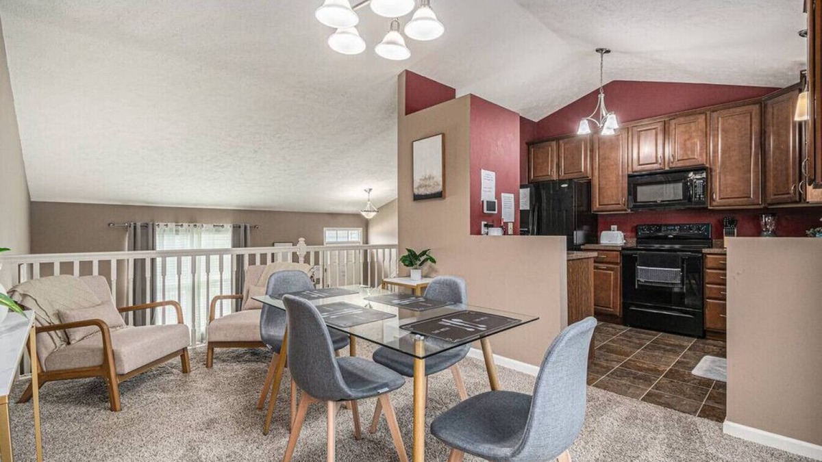 Millard House | Cozy Omaha Home 3 bdrm 2 baths
