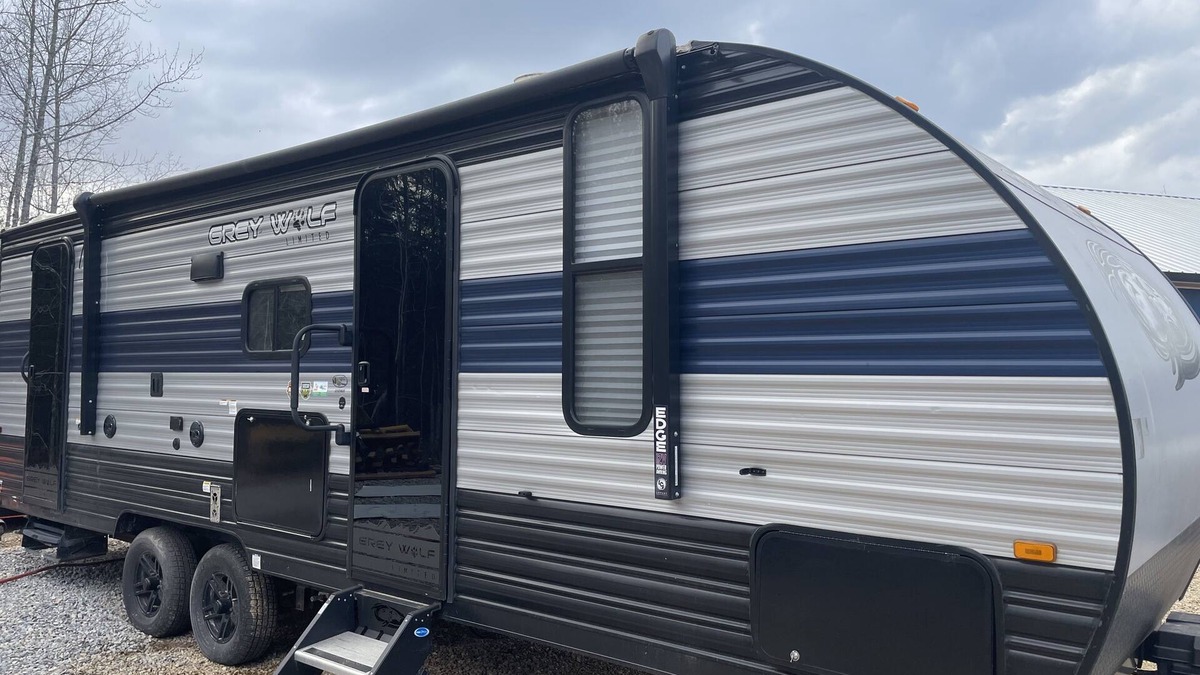 Van Buren RV Rental | Cozy on Current River