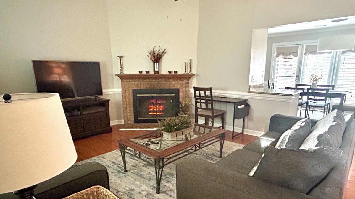 Woodcroft House | Cozy one level, 2 BR, 2 Bath TH in charming wooded community. Perfect location!