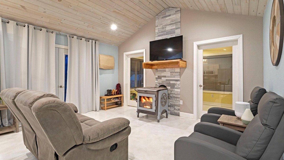 Mora House | Cozy one level - open floor plan, split bedrooms, in-floor heat, wood stove