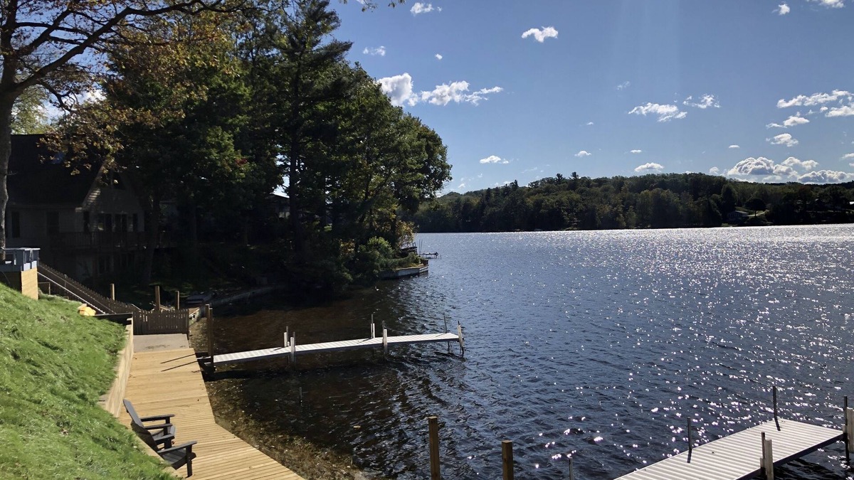 Newaygo Cabin | Cozy pet-friendly cabin w dock, kayaks, bikes